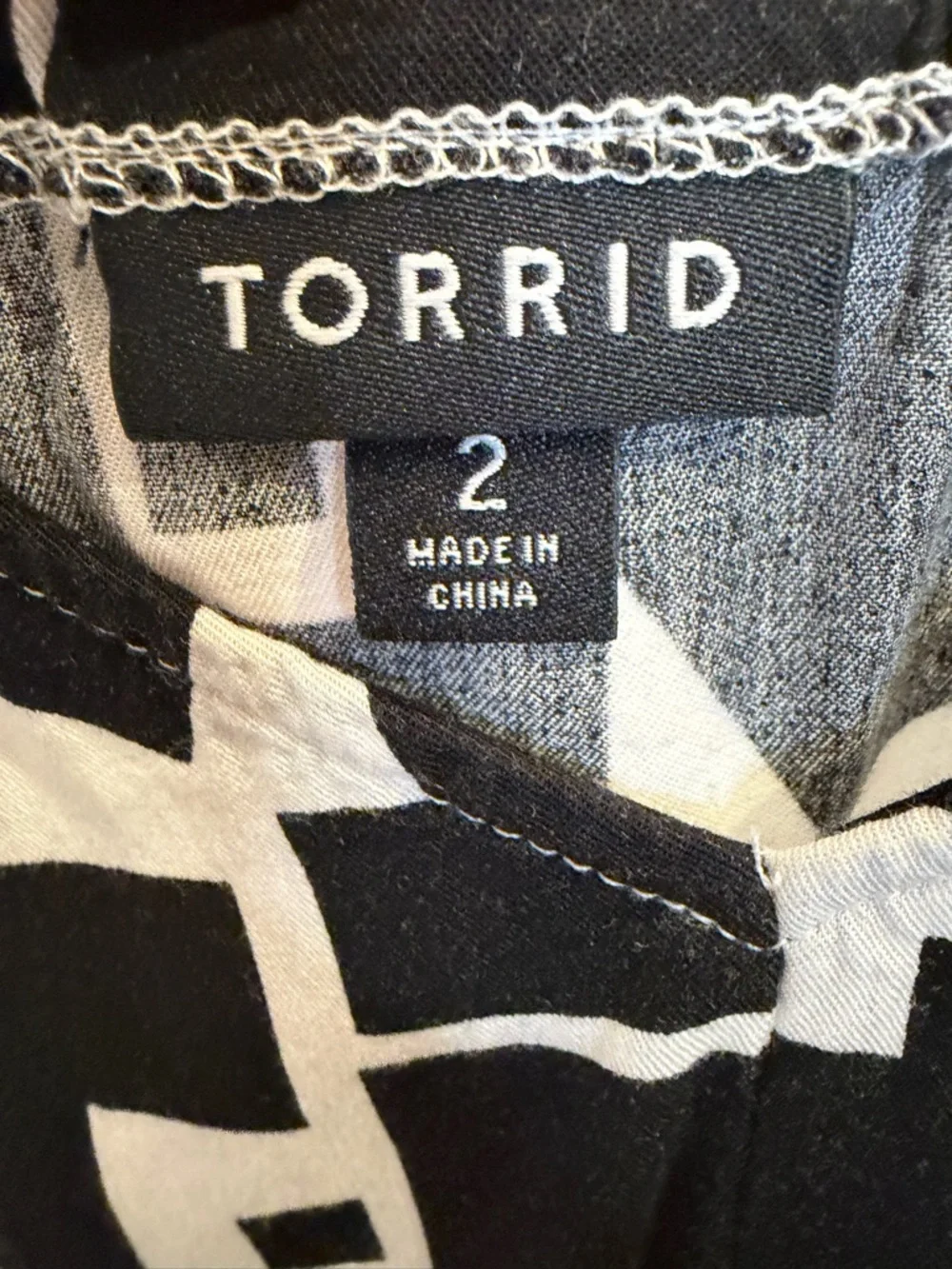 torrid Black and White Geometric Maxi Dress - Picture 3 of 4